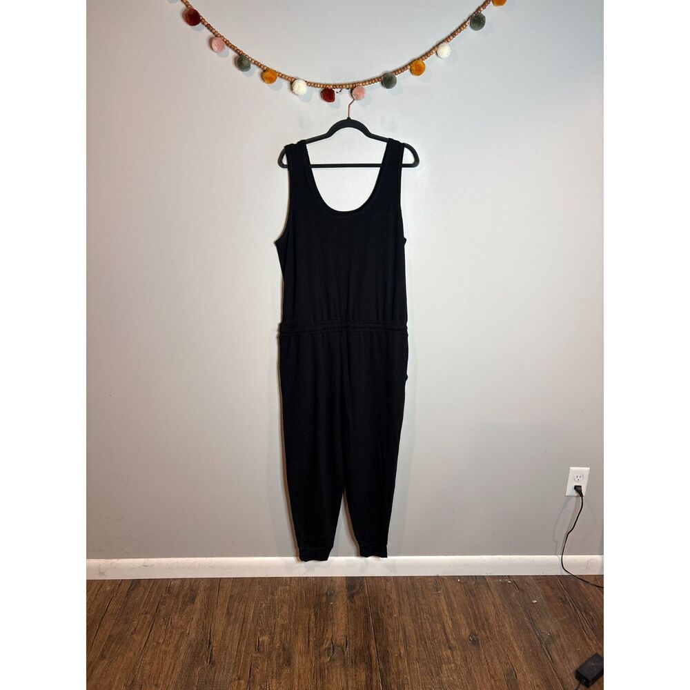 Danskin black sleeveless casual jumpsuit